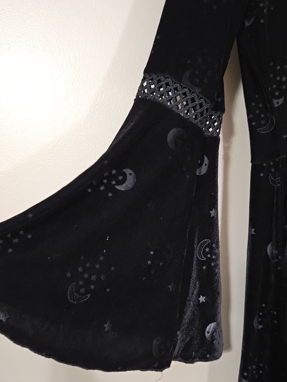 Celestial Coven Black Velvet Moon & Star Lace-Trim Hooded Dress Size Medium - Picture 7 of 11